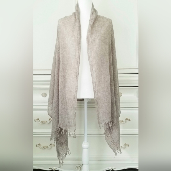 Vertigo Firenze Tan Cashmere Gauze Scarf Wrap Made In Italy 31" Wide X 76" Long - Picture 3 of 4